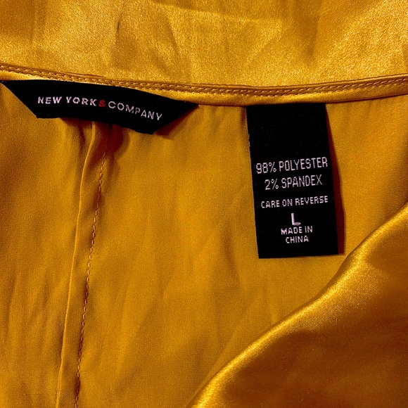 New York & Company Elegant Lime Green Women's Top - Picture 4 of 4